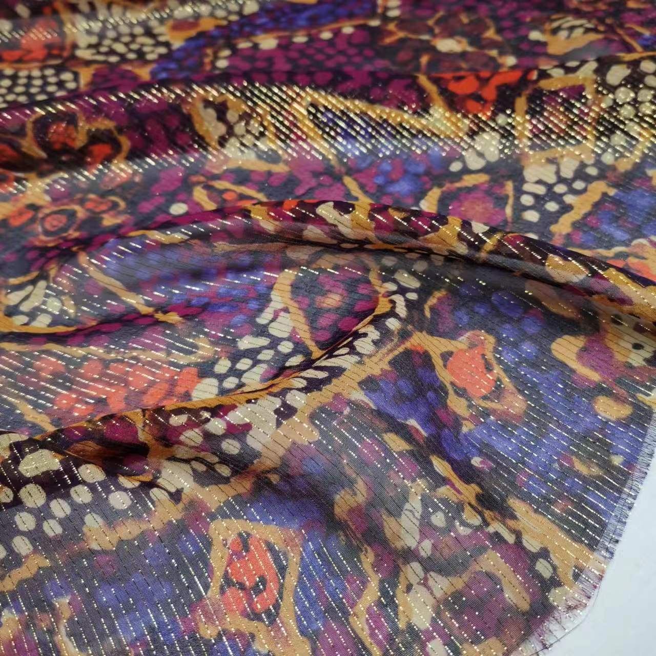 Ethnic-style silk gold thread printed mulberry silk georgette fabric Hanfu skirt fabric
