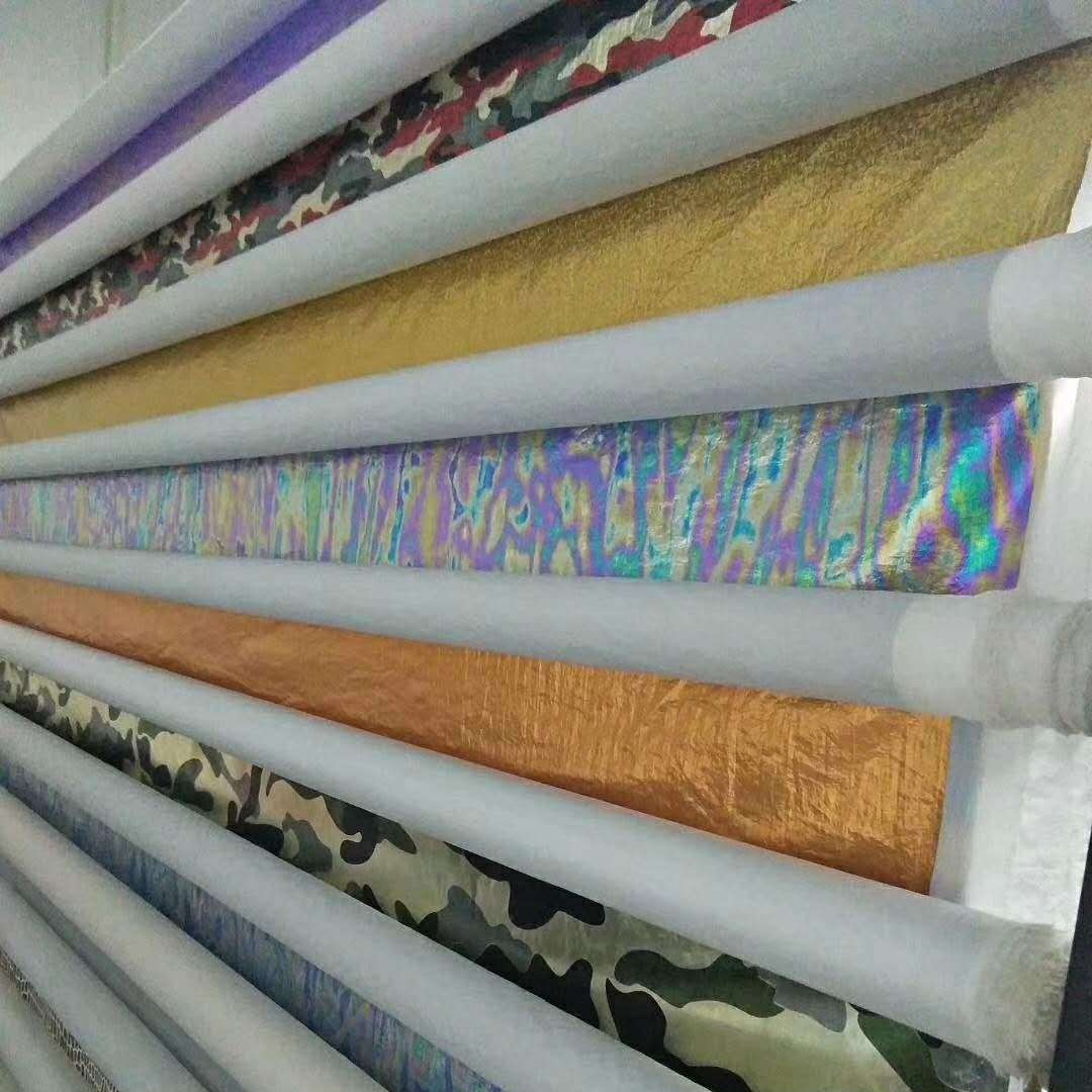 Picture of Metal wrinkle 380T wrinkle nylon spinning elastic cloth bronzing hot silver fabric bright down jacket cotton-padded jacket fabric