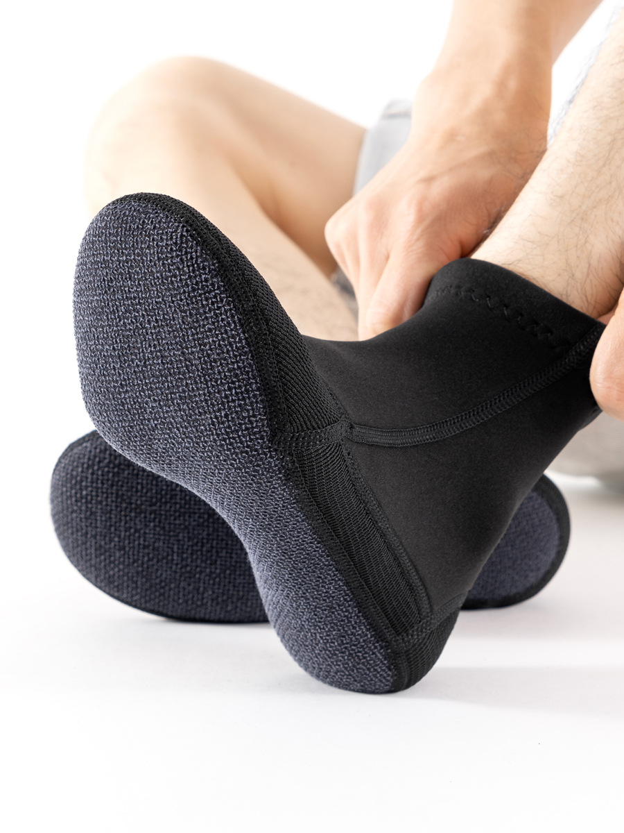 3MM Kevlar diving socks men's swimming warm deep diving snorkeling socks cut-resistant thorn-resistant beach socks diving shoes women