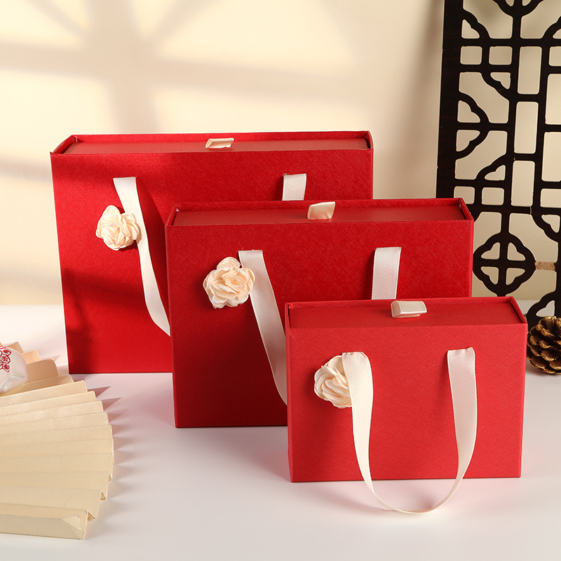 New red drawer box exquisite Camellia candy hand gift box large rectangular birthday gift box
