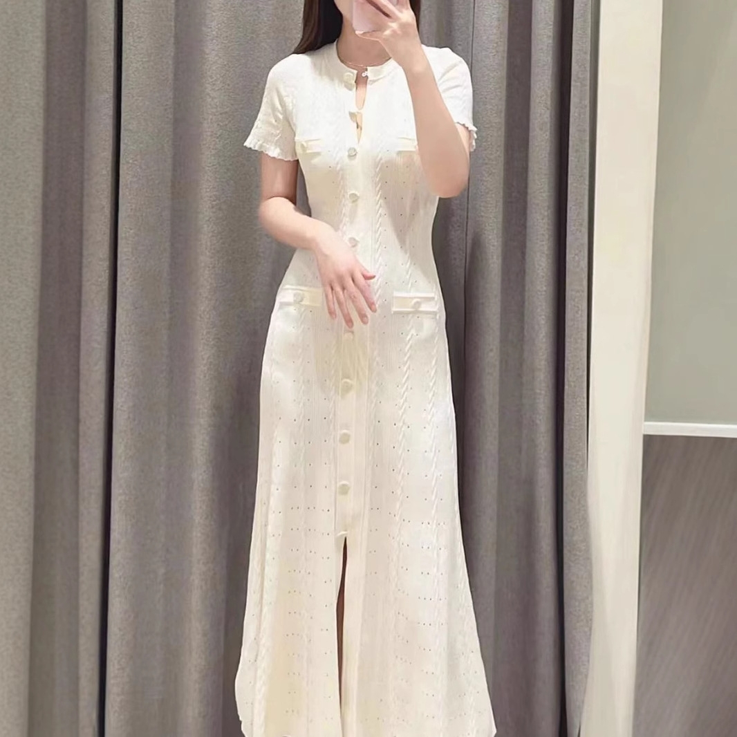 French Chunyuan S's New Autumn French Accessible Luxury Knitted Fungus Dress for Women First Love Cut Out Long Skirt