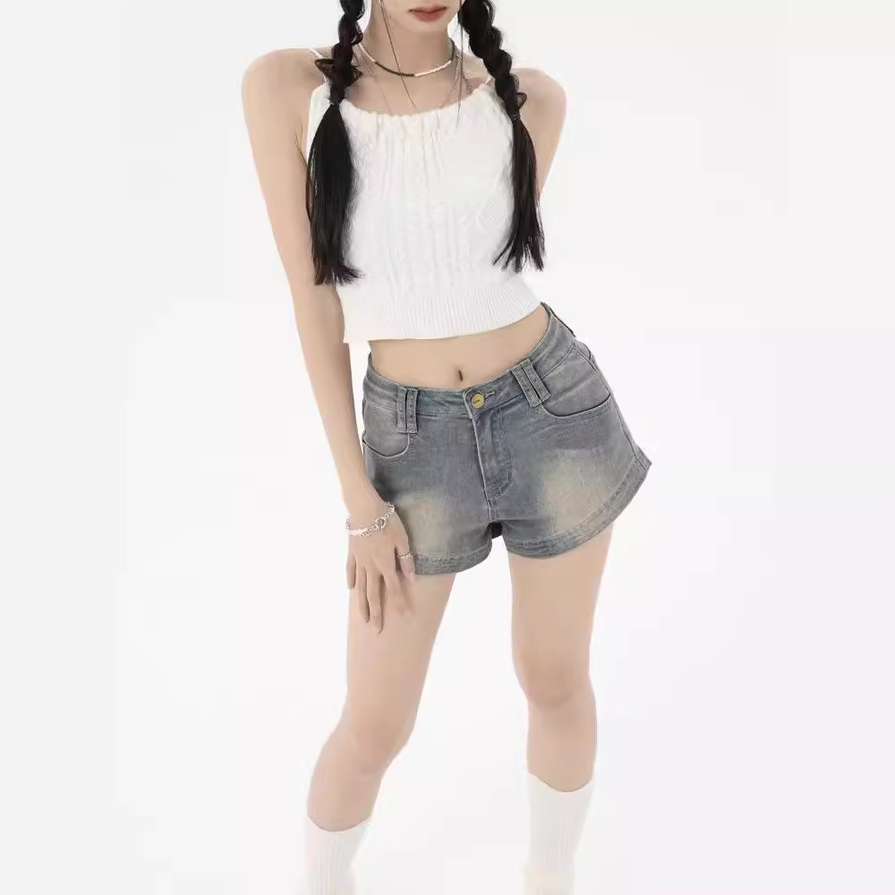 European and American Retro Simple Denim Shorts Women's 2024 Summer New All-match Slim Look High Waist Fashion Trendy Pants