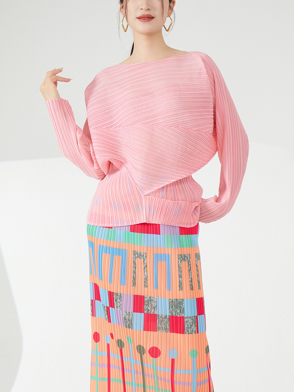 Miyake Irregular Pleated Top Women's Unique Design Chic Long-sleeved Women's T-shirt Niche Loose Clothes