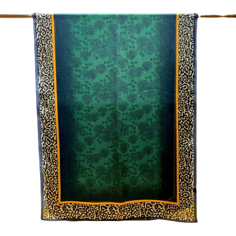 Emerald green spring summer sunscreen shawl silk scarf women's georgette long scarf mulberry silk long scarf wholesale
