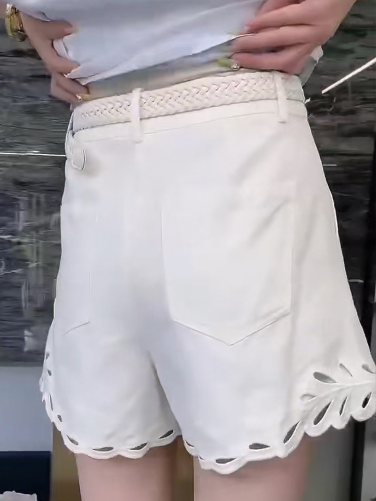 Picture of Real Shot of White Denim Shorts for Women with Belt for Summer New Style Old Money Style High Waist Cut Out Lace A-Line Shorts for Women