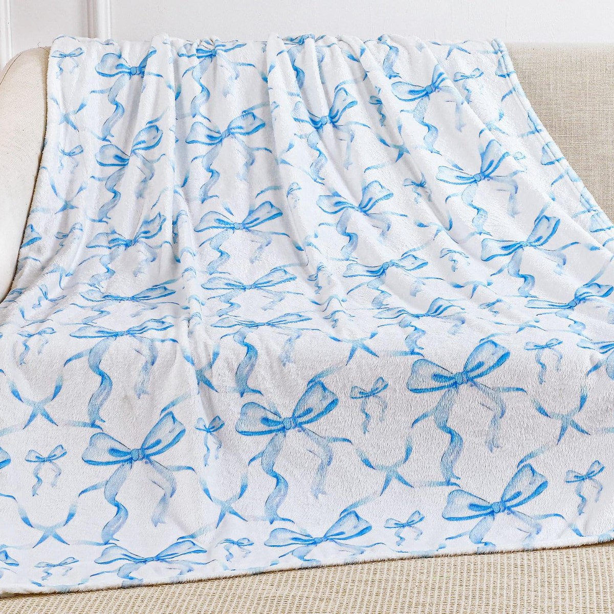 Picture of Foreign trade cross-border pink bow flannel blanket soft and comfortable digital printing blanket sofa blanket wholesale