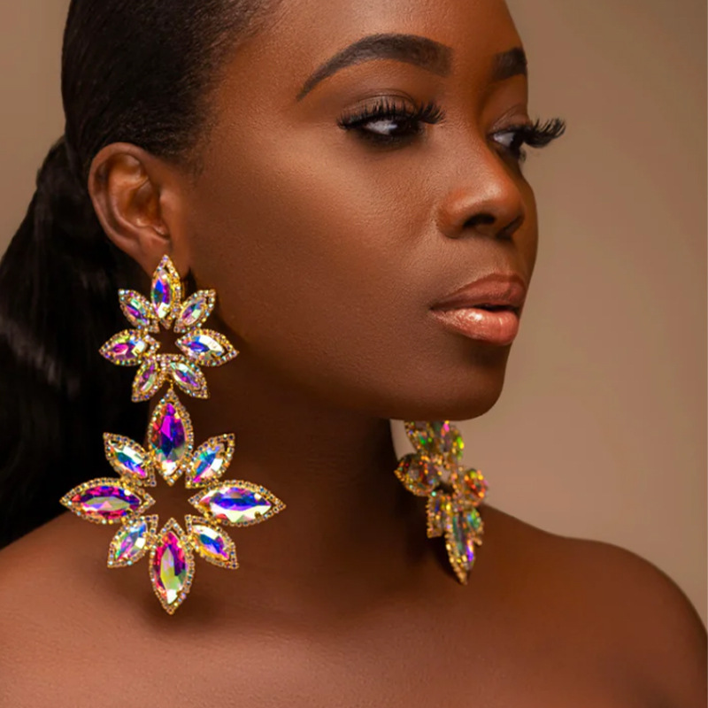 2022 New Exaggerated Rhinestone Earrings European and American Fashion Luxury High-End Flower-Shaped Rhinestone Shiny Earrings Jewelry