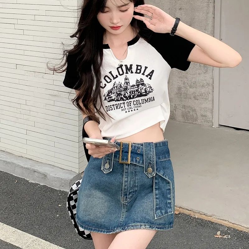 Small V-neck Short-sleeved T-shirt Women's Short Shoulder Top Summer Fashion Dopamine Sweet and Hot High Waist Printed Base