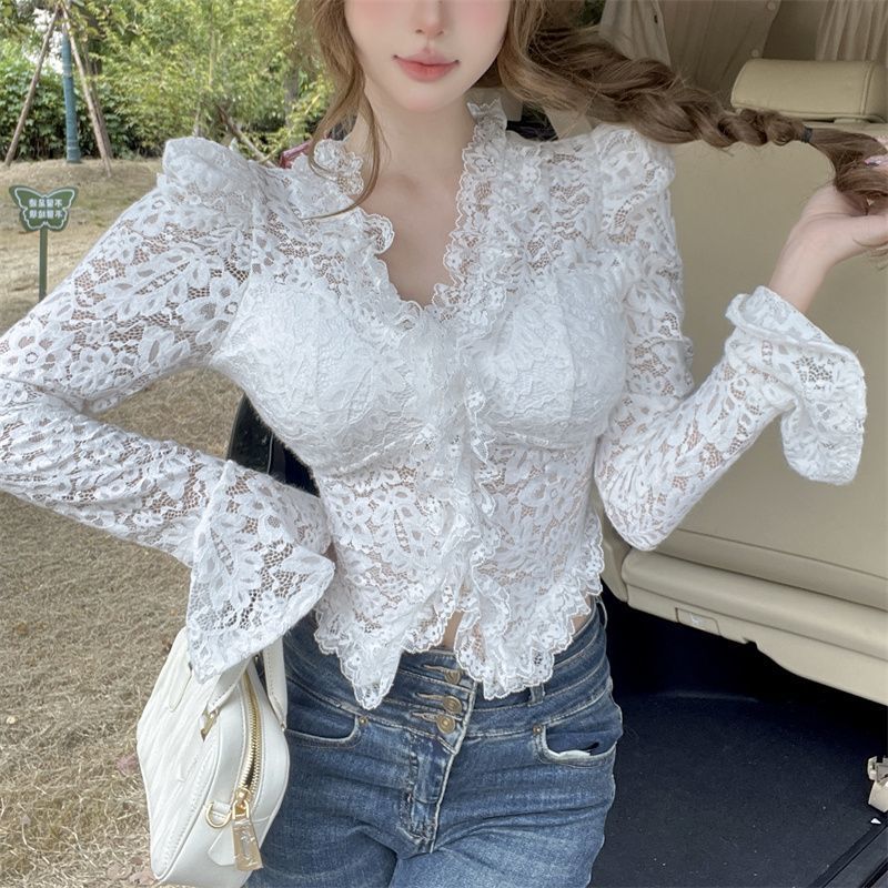 French Style Retro Neck Brushed Thick Lace Shirt Women's Autumn and Winter Slim-fit Slimming Base Inner Top