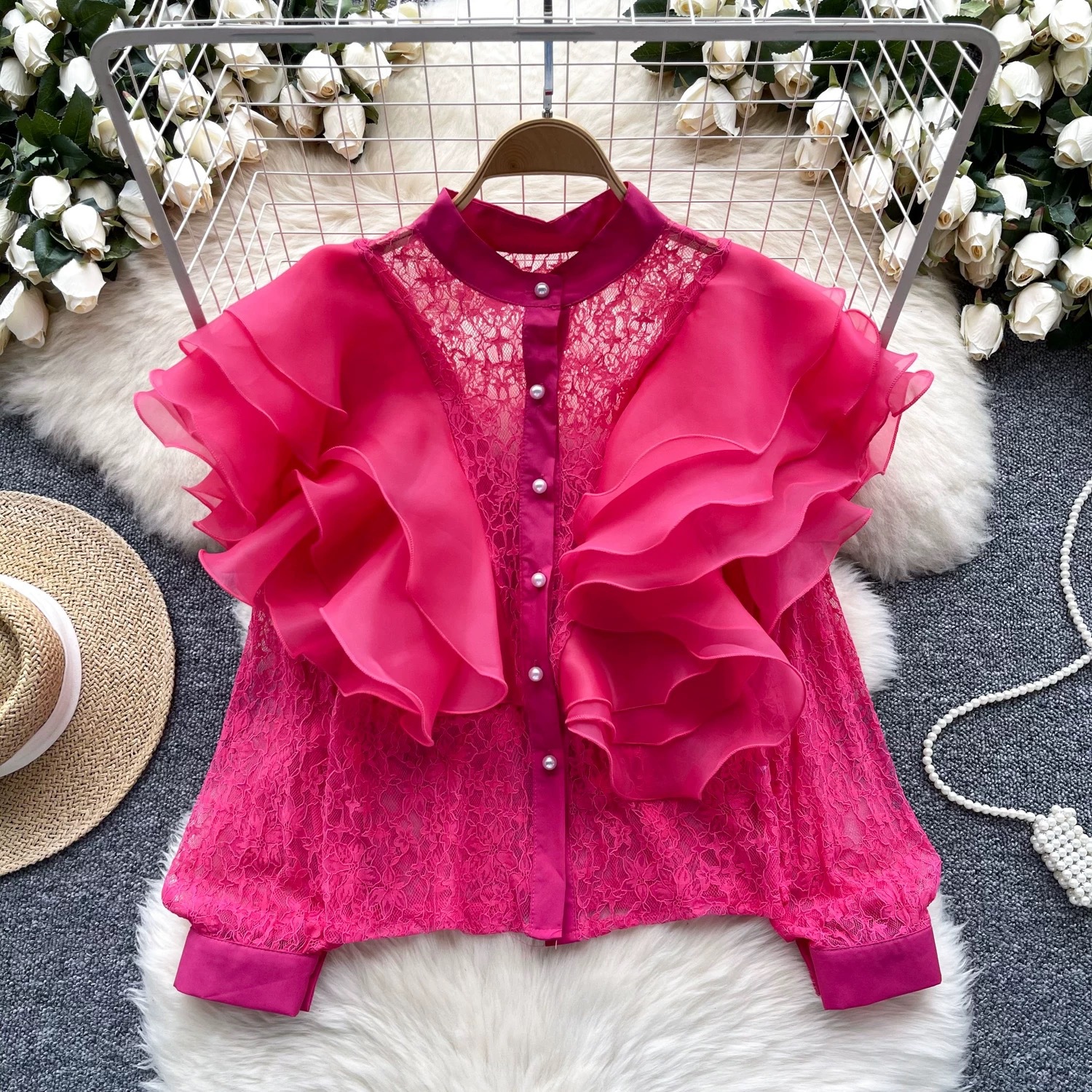 Cross-border French Niche Light Luxury Three-dimensional Ruffled Stitching Round Neck Pearl Single-breasted All-match Lace Crop Top