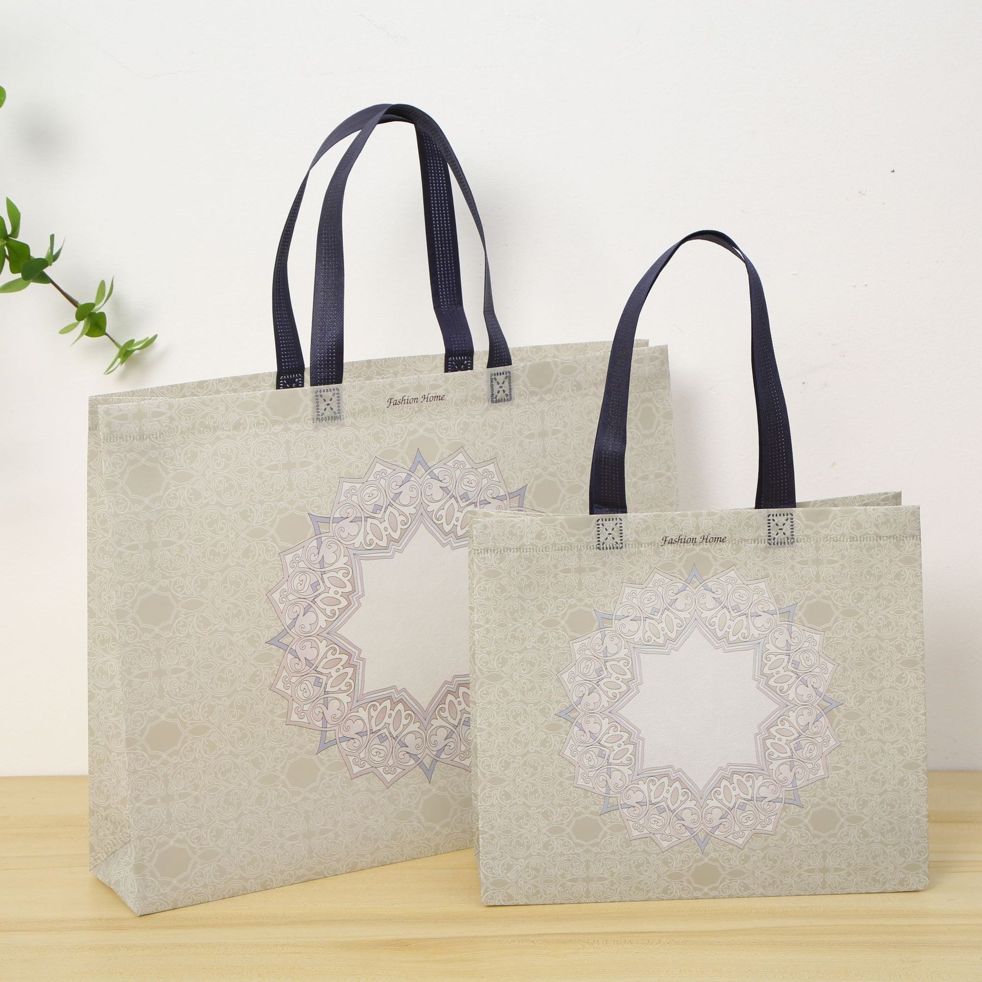 Picture of Non-Woven Handbags, Clothing Store Bags, Custom-Made Boys' and Girls' Clothing Shopping Bags, Coat Gift Bags, Custom-Made