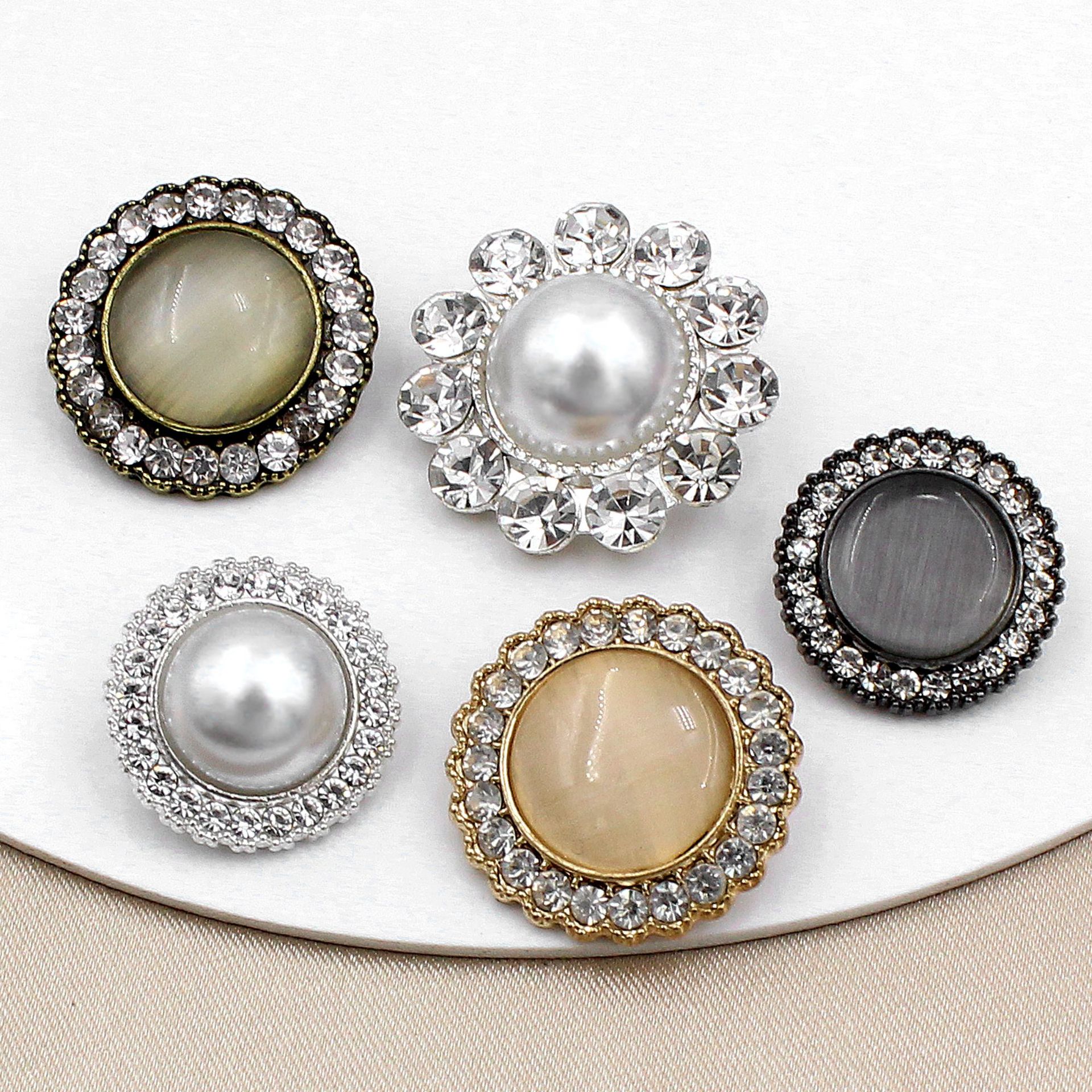 Cross-Border Exclusive Metal Cat's Eye Pearl Buttons High-End Round Small Chanel-Style Buttons Sweater Coat Accessories Wholesale
