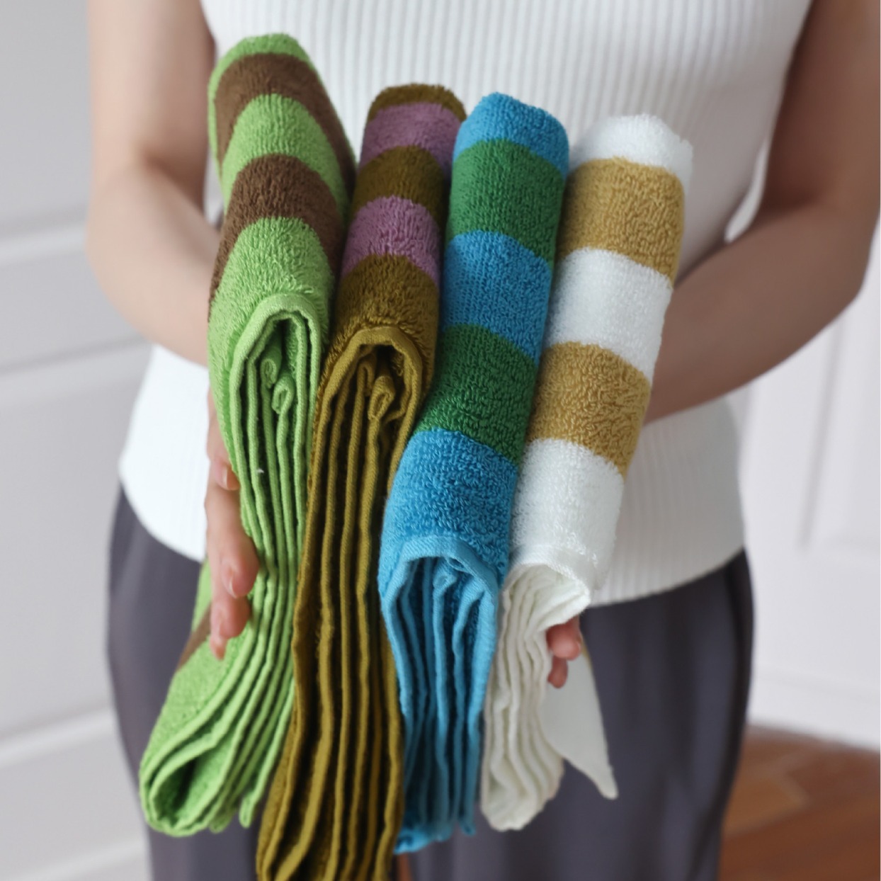 Picture of Mori Pinstripe Retro Cotton Towel Combed Cotton Class A Simple Combed Cotton Towel Bathroom Absorbent Bath Towel