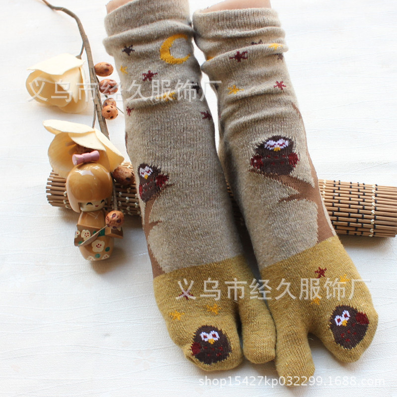 Customized Personalized Mid-Calf Socks, Cotton Two-Toed Socks, Foreign Trade Two-Toed Socks, Manufacturer Wholesale Socks Wholesale Sales