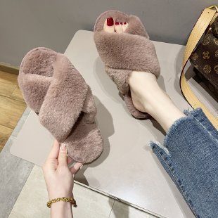 Picture of Foreign trade plush cotton slippers for women 2022 autumn and winter New Women's Flat open toe home Cross plush slippers wholesale