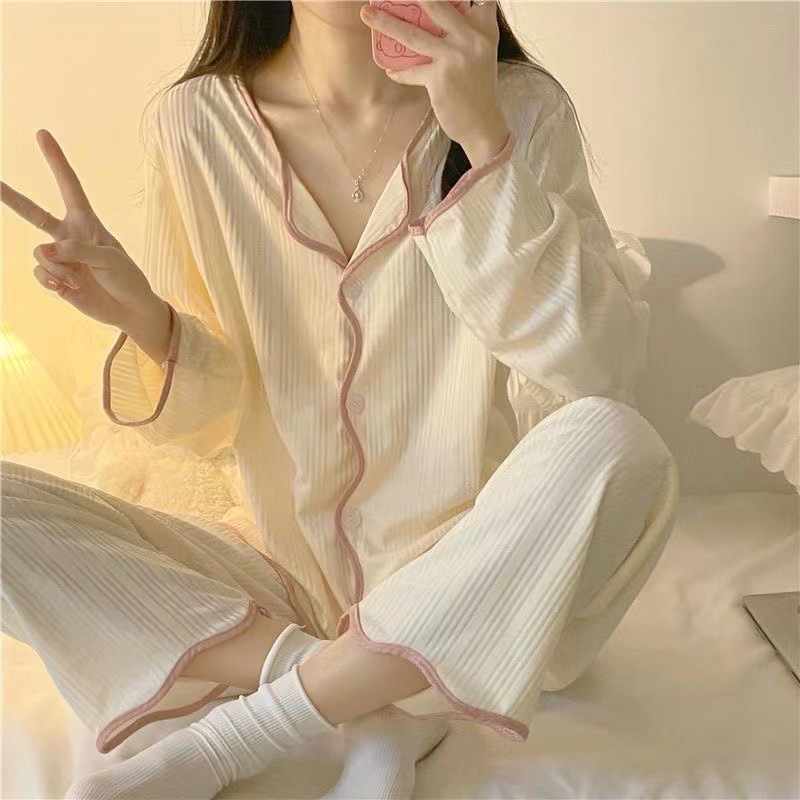 Picture of ins Cyber Celebrity Lace Long-sleeved Simple Black Spring and Autumn Long-sleeved Trousers Cardigan Pajamas Women's Sweet Loose Home Clothes