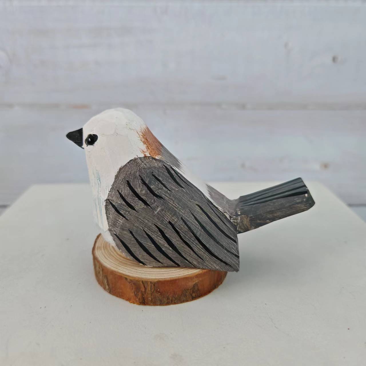 Picture of Bird Wood Carved Ornaments Cute Children's Toys Birthday Gift Hand Carved Colored Healing Desktop Ornaments Animals