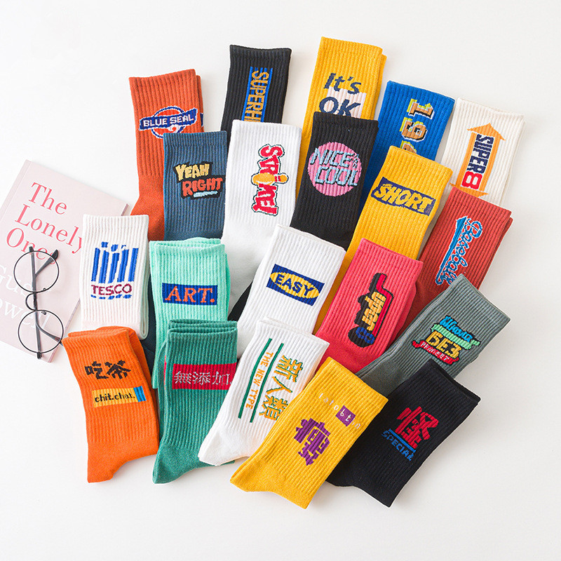 Autumn and Winter New Fashionable Socks Skate Socks Women's Hip-Hop Sports Socks Men's European and American-style Stylish Socks Street Fashionable Basketball Socks