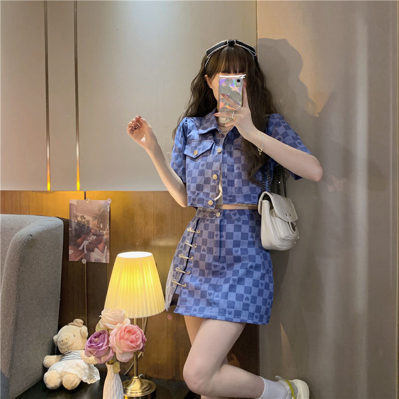 Picture of Tweed Style Suit for Women, Summer Wear, 2025 New Design, Heart-Shaped Plaid Short-Sleeved Jacket, Two-Piece Set