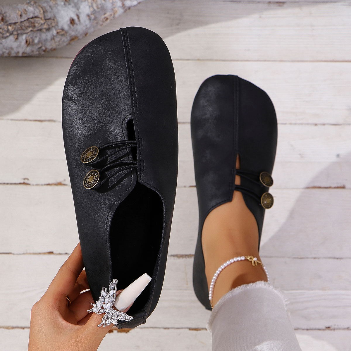 2024 Foreign Trade New Soft Leather Flat Casual Shoes Women's Summer Shallow Mouth Slip-on Simple Fashion plus size Women's Shoes