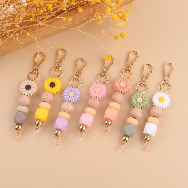 New handmade silicone beaded pendant creative DIY cartoon daisy bag pendant pendant keychain accessories