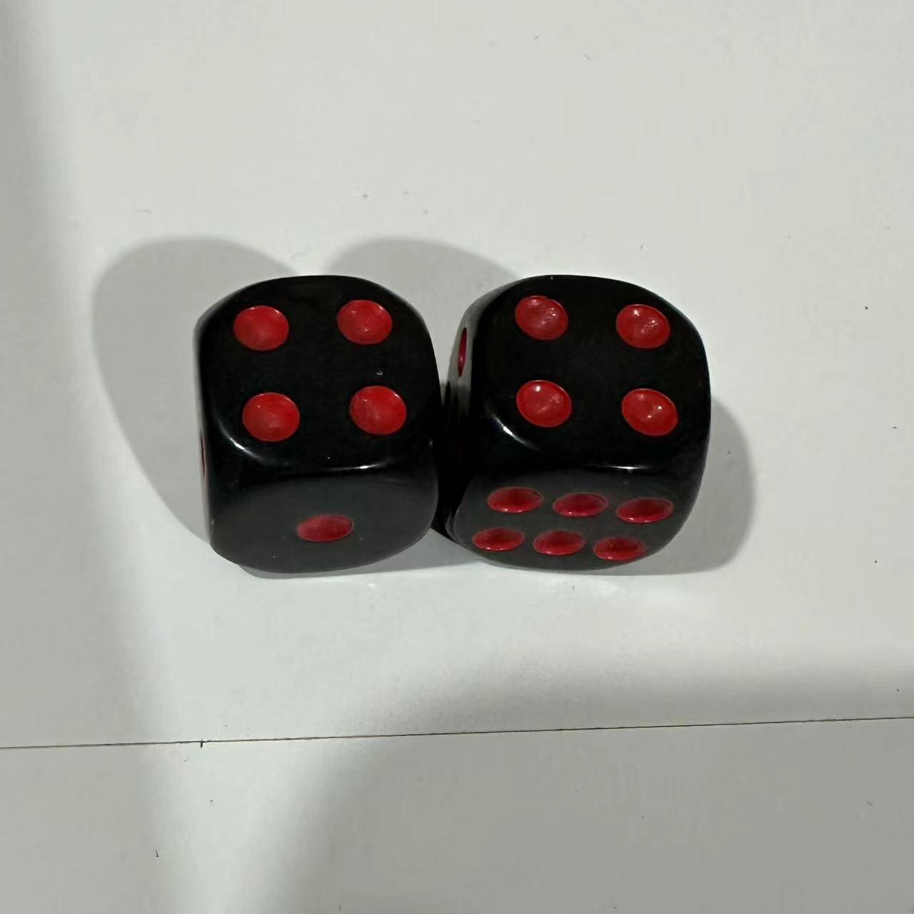 Picture of Yiwu Dege leisure and entertainment supplies 16mm acrylic solid color dice color complete