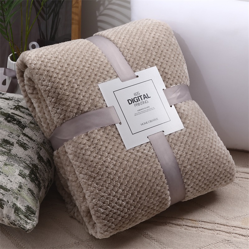 Picture of Thick solid color pineapple plaid sofa blanket flannel blanket coral fleece office air conditioning blanket gift blanket