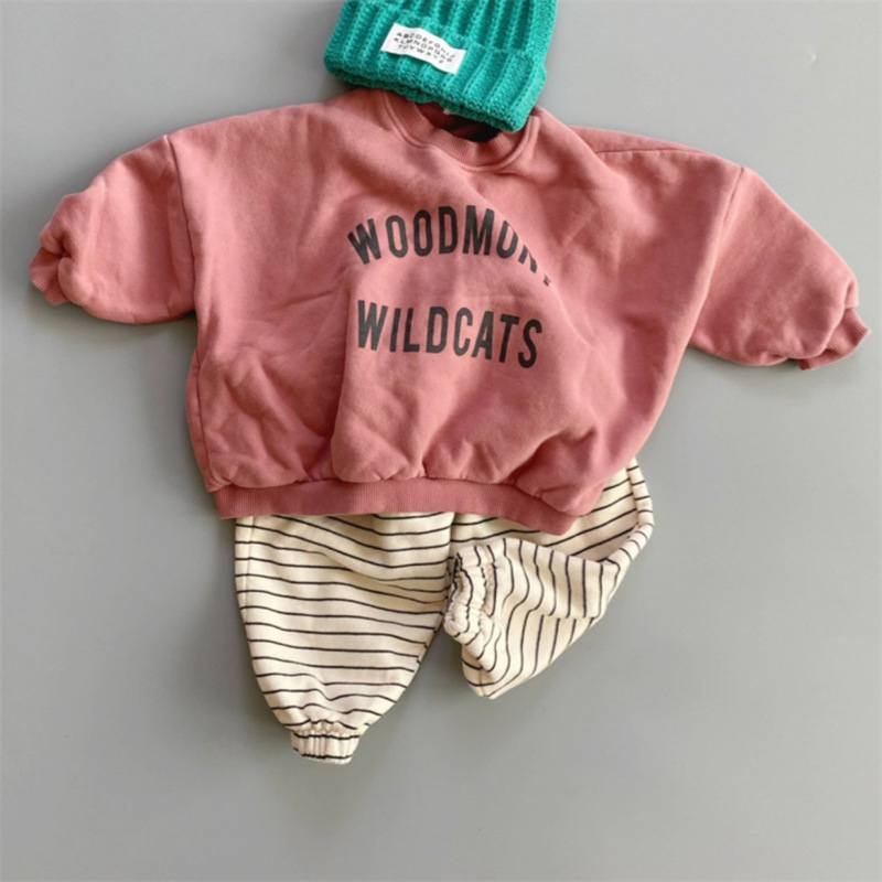 Picture of Korean Style Children's Winter New Top for Boys and Girls Korean Style Simple Letter Printed Fleece Round Neck Casual Sweater t