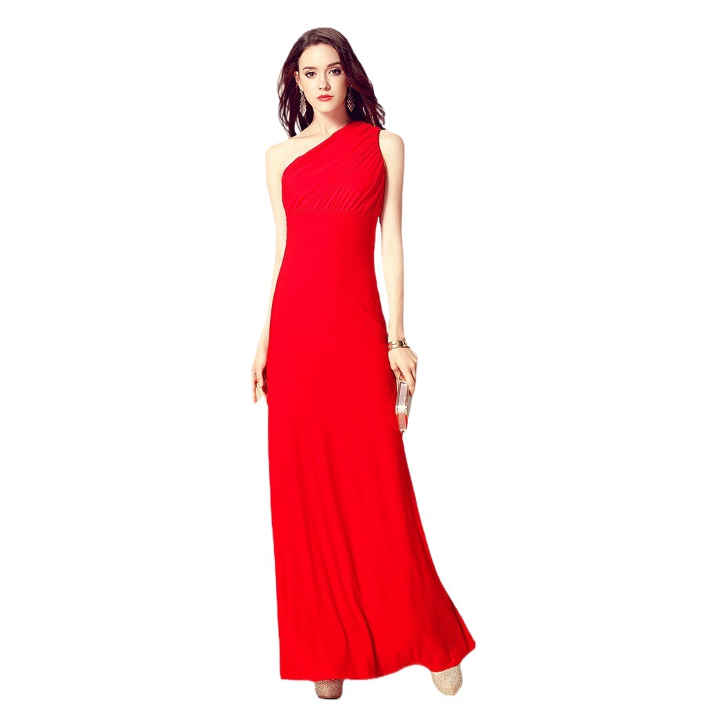 Red evening dress women's 2023 new one-shoulder slanted shoulder temperament slim banquet host annual meeting dress long style