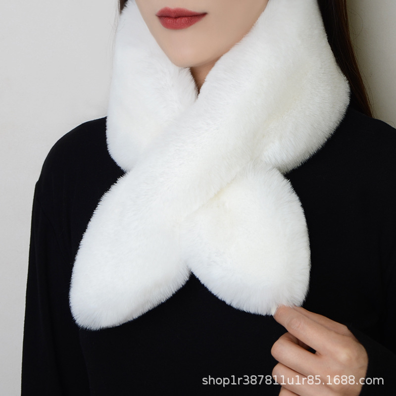 Picture of Internet Celebrity Plush Scarf Women's Winter Imitation Rex Rabbit Fur Thickened Warm Neck Protection All-match Simple Cross Fur Collar