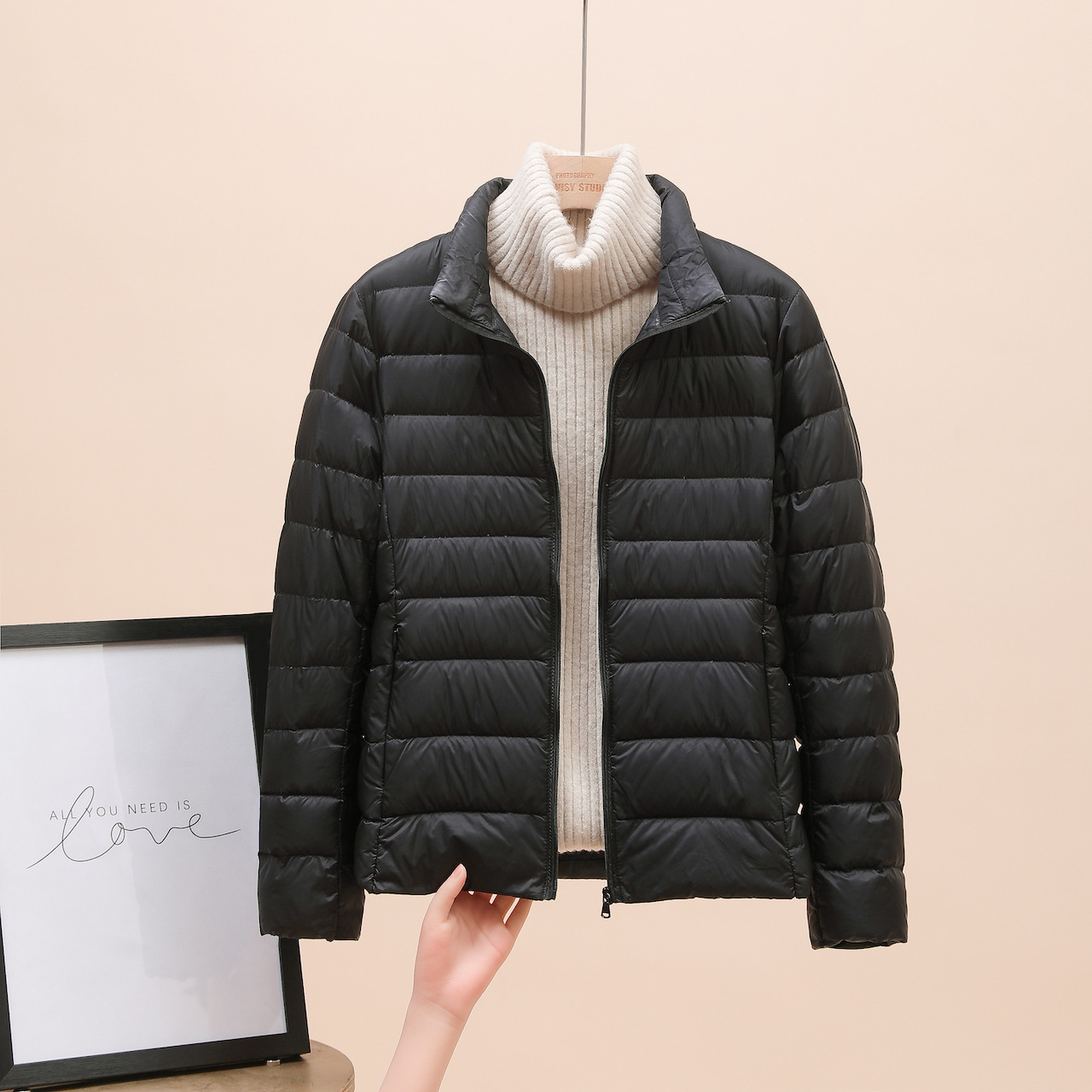 Picture of European Down Jacket Women's 2025 New Short Lightweight Thickened Warm Slim Korean Style White Duck Down Fashion Jacket