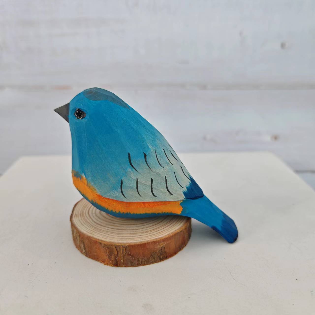 Picture of Bird Wood Carved Ornaments Cute Children's Toys Birthday Gift Hand Carved Colored Healing Desktop Ornaments Animals