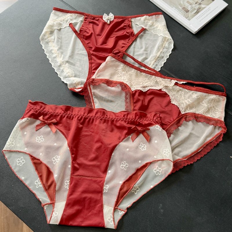 2025 New Arrival Angkor Red Girls' Underwear Silky Satin Ice Silk Sexy Ladies Briefs Not Stuck Crotch Underwear