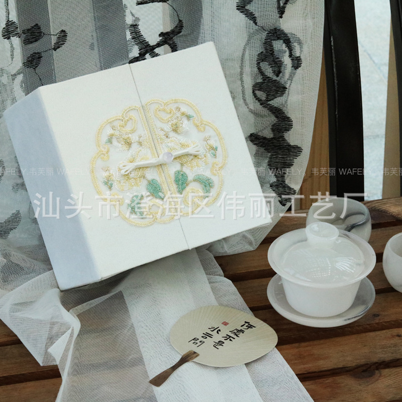 New style retro creative new Chinese style gift box wedding gift companion gift antique gift box wholesale