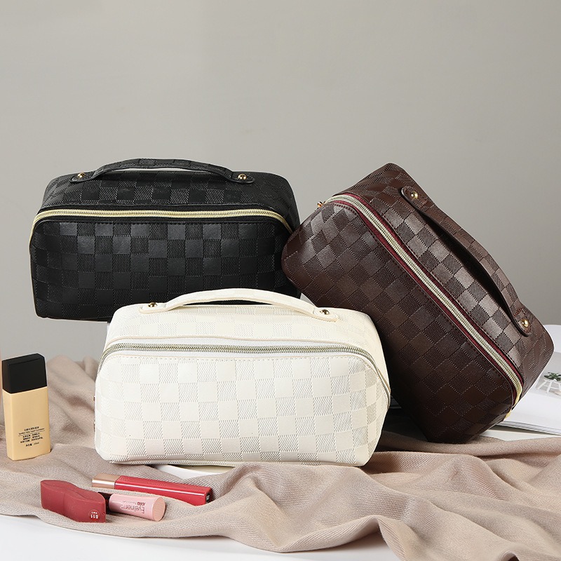 Picture of Cross-border Hot PU Leather Cosmetic Bag Multifunctional Checkerboard Pillow Bag Large Capacity Waterproof Travel Portable Toiletry Bag