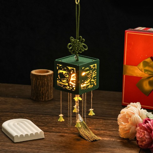 Picture of Chinese Antique Style Wooden Palace Lantern DIY Material Package Satchel Luminous Mid-Autumn Lantern Lantern Festival New Year's Day Gift