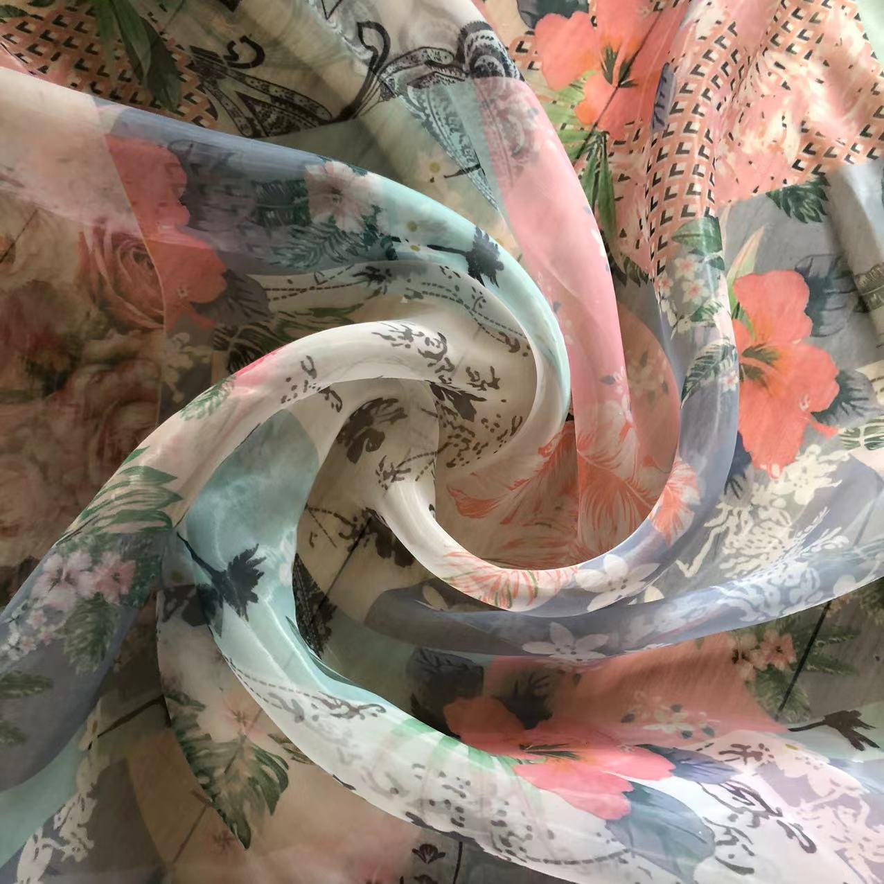 Xiaojun Textile Organza Printed Rose Flower Oil Painting Rose Pink Printed Wedding Dress Fabric Dress Fabric