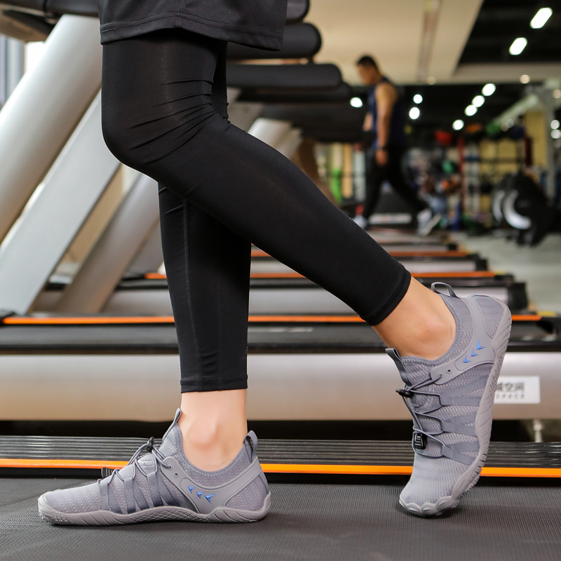 Picture of Indoor Fitness Shoes Men and Women's Shock Absorbing Running Shoes Quiet Rope Skipping Shoes Sports Yoga Shoes Women's Comprehensive Training Shoes