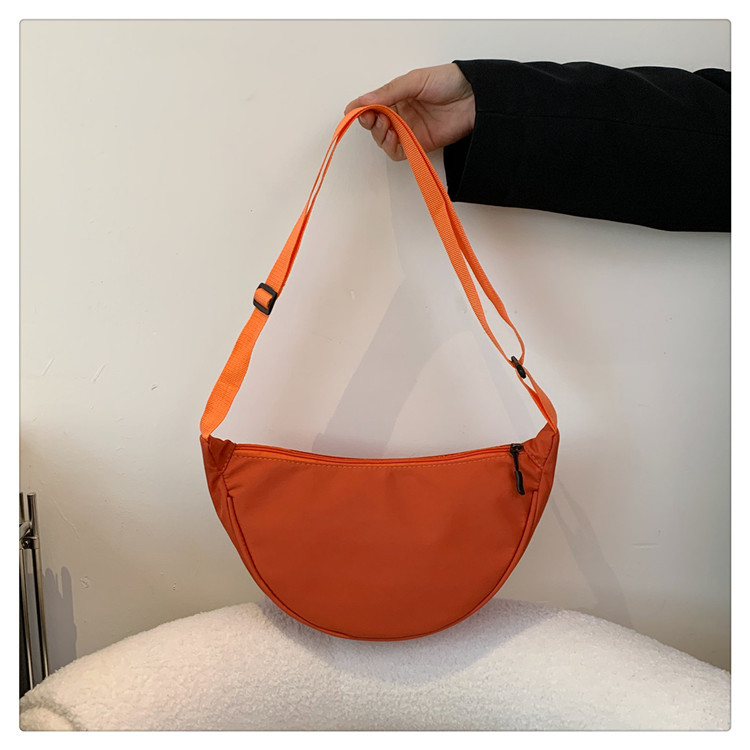 Picture of Messenger bag Fashion Women's shoulder bag cross-border new crossbody chest bag lightweight simple mobile phone change small bag