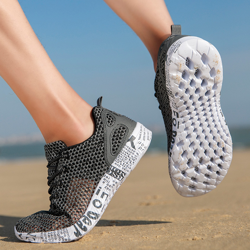 Summer men's outdoor leisure breathable sneaker hollow drainage light shoes new cross-border wholesale shoes
