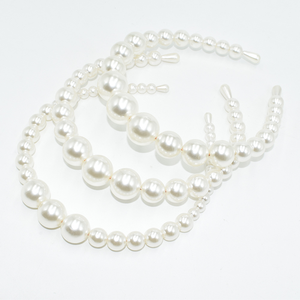 Picture of European and American Hot Selling Ladutong Large Pearl Headband Wedding Headwear Photo Studio Jewelry Handmade Beaded Pearl Headband