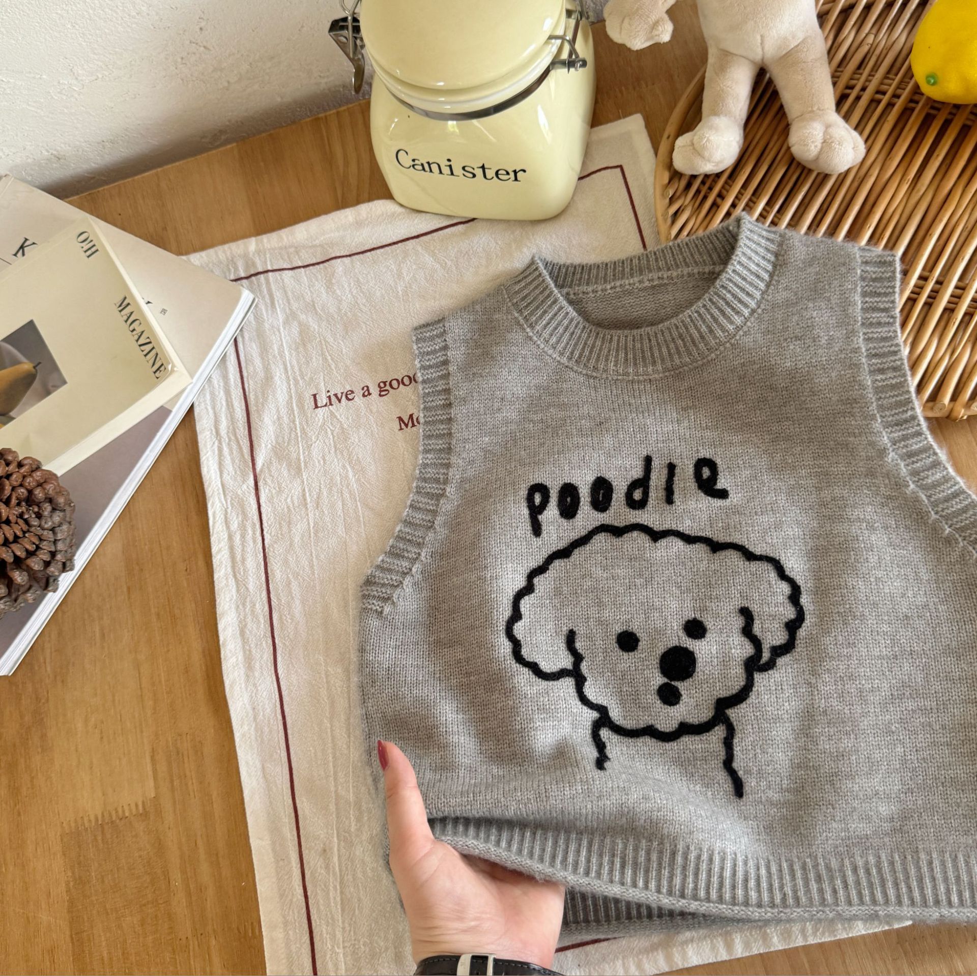 Picture of 2024 new baby boys and girls two-color pullover sweater vest children's vest