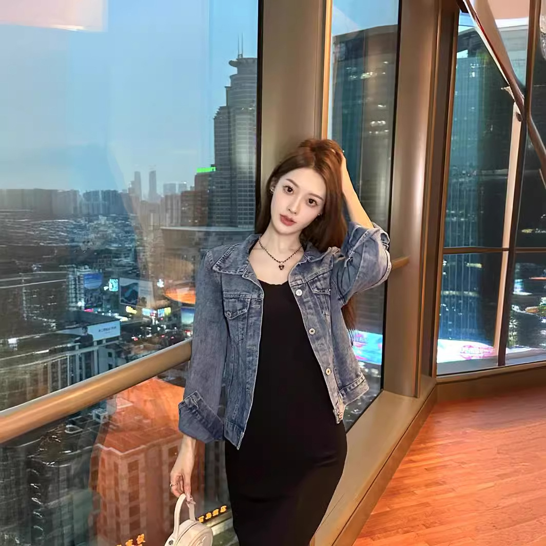 Korean-style Women's Denim Jacket Long-sleeved Single-breasted Spring and Autumn Light Blue Denim Spandex Regular Private Dress Celebrity