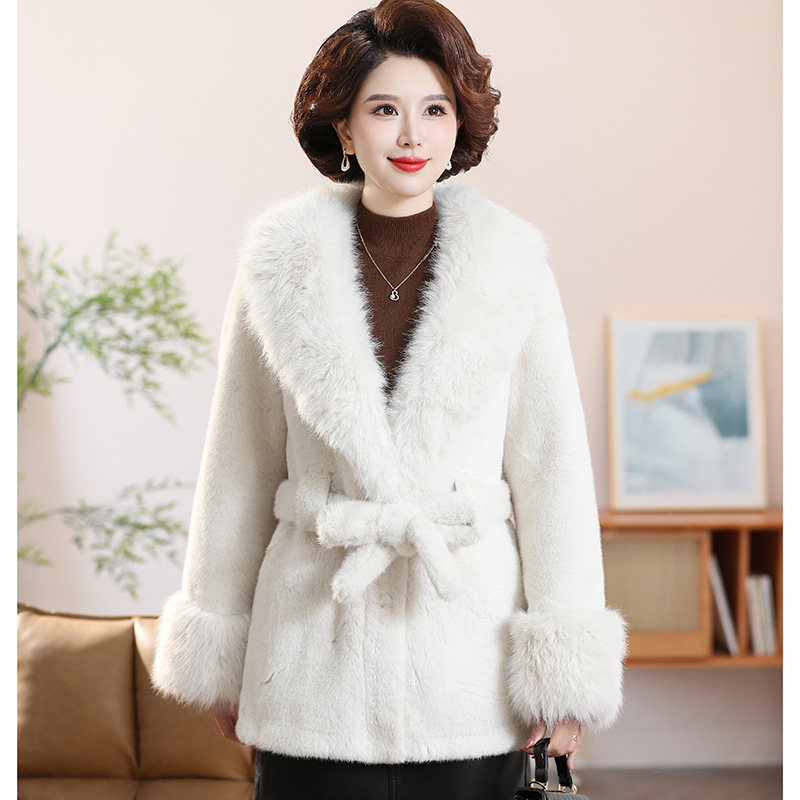 Picture of Mother Dress Female Mink 2024 New Fur Middle-aged Women's Thickened Fashionable Elegant Belt Fur Warm Coat