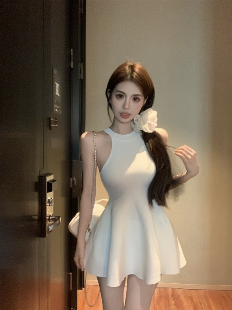 Pure Desire Style Sexy White Sleeveless Neck dress Women's Summer Slim-fit Short Skirt Small Size Waist A- line Skirt