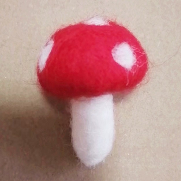 Picture of Wholesale Mushroom Decoration Christmas Mushroom Hanging Felt Mushroom Christmas Decoration Christmas Hanging Poke Mushroom