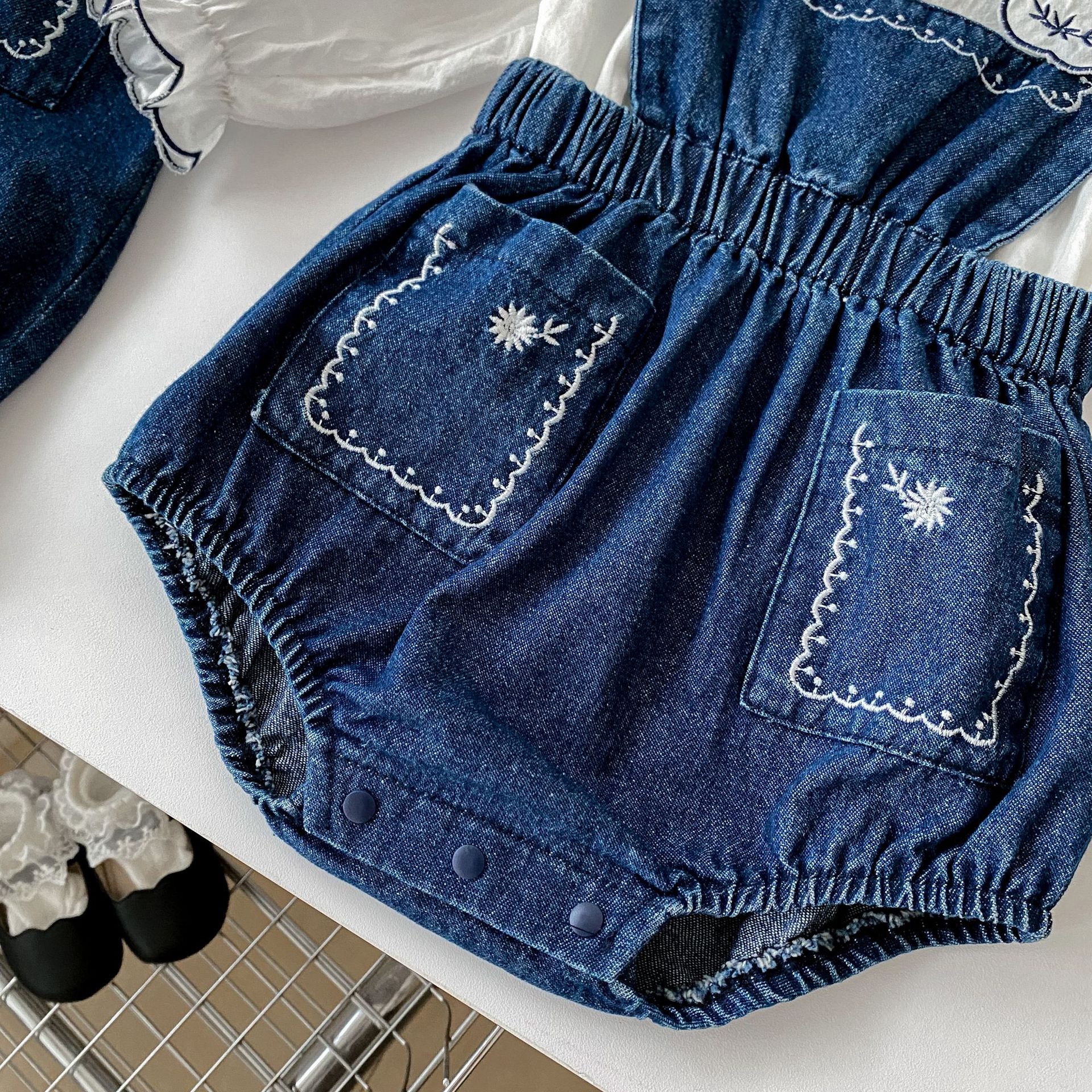 Picture of 2025 New Korean Style Baby Girl Embroidered Denim Suspender Harness Easiest for Match Outerwear Baby Jumpsuit Long Climbing Clothes