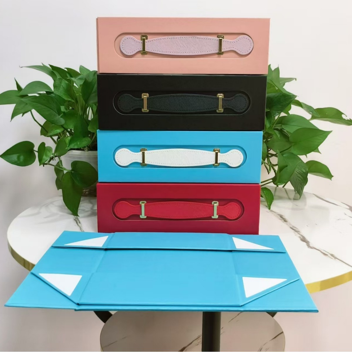Pearlescent Paper Satchel Book-Shaped Foldableing Box Empty Box Large Magnet Flip Foldableing Box One-Piece Clothing Companion Gift Box