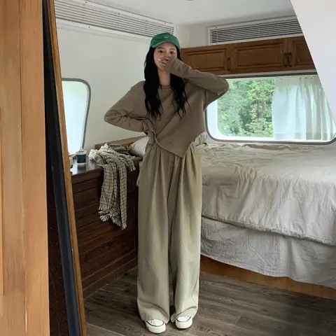 American Retro Casual Sports suit Women's 2023 Spring and Autumn New Loose Sexy Sweatshirt Wide Leg Pants Two-piece Set