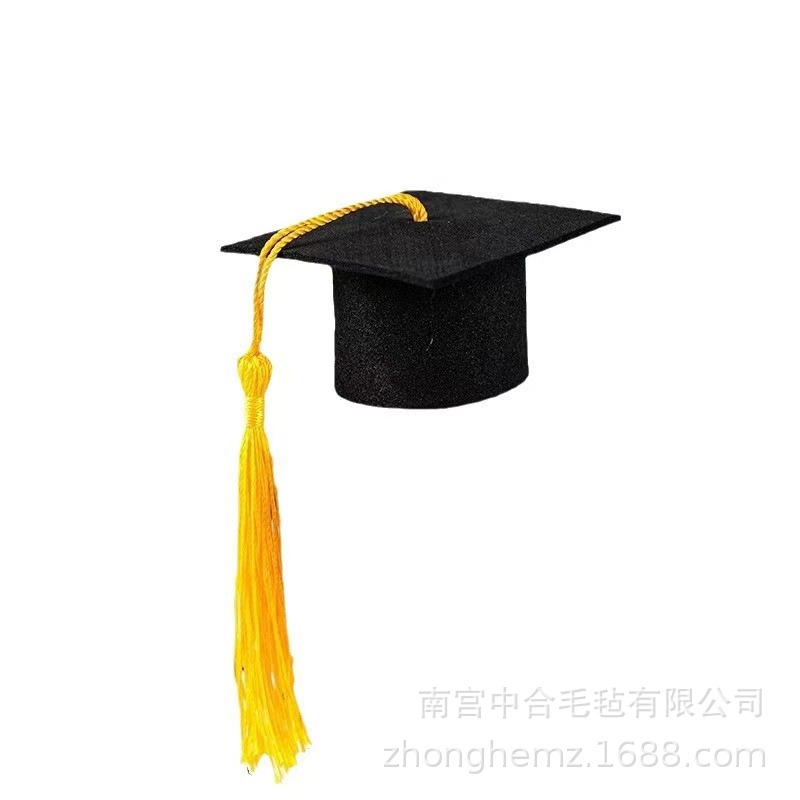 Mini Felt Dr. Hat Doll Wine Bottle Decoration Small Graduation Hat Party Event Felt Decoration